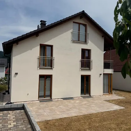Work & View - Dachapartment Am Bodensee 公寓 博登斯边的拉多夫采尔
